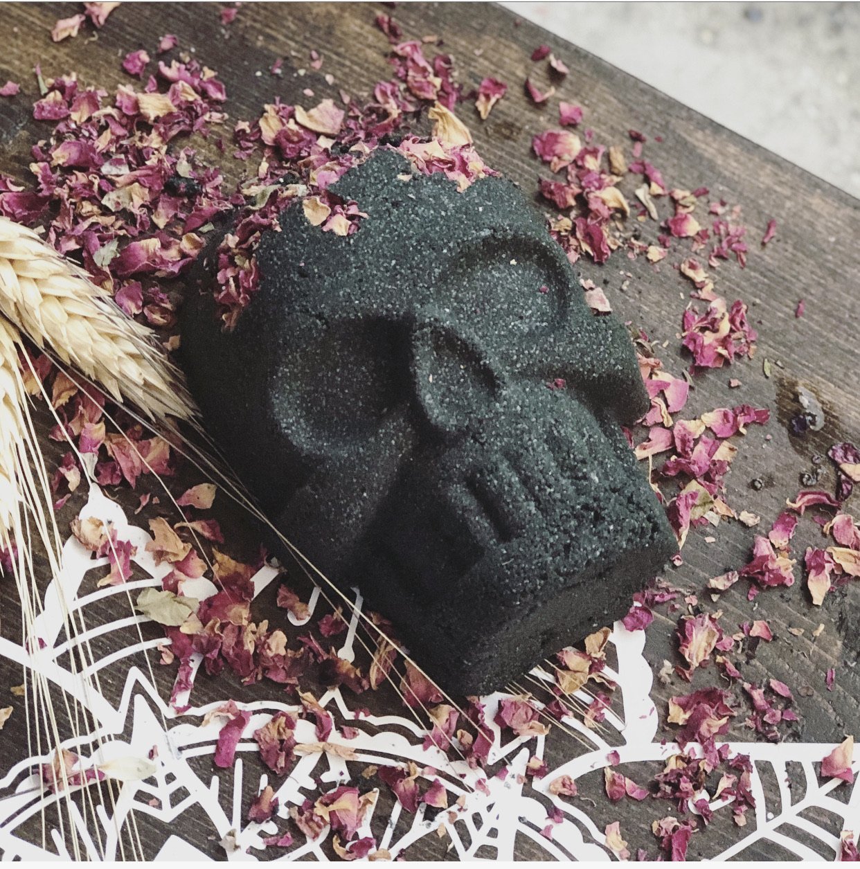 Toxic Bitch Craft Black Skull Bath Bomb - Hotsy Totsy Haus